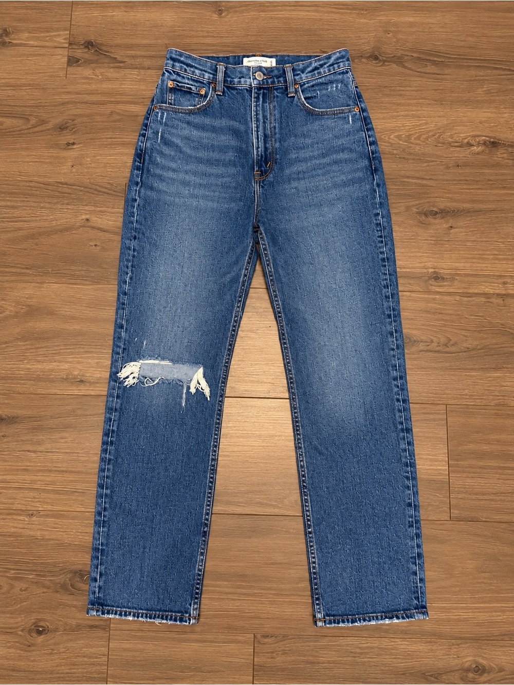 Abercrombie & Fitch Curve Love Ultra High Rise Ankle Straight Jeans- Size 27 / 4